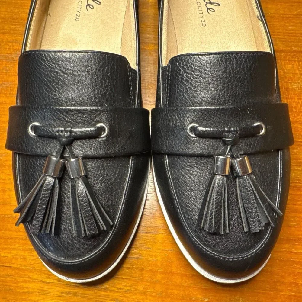 Lifestride Zee Tassle Women's Black Loafers Flats Comfort Walking